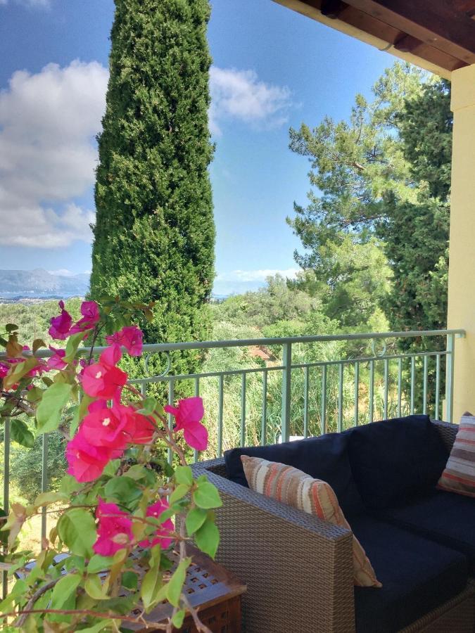 Gastouri Villa Pascalia With Heated Pool In October And Views 아킬레이온 외부 사진