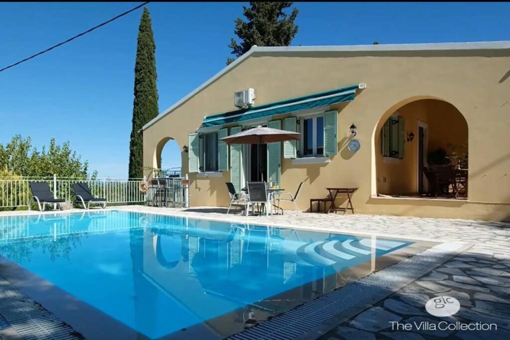 Gastouri Villa Pascalia With Heated Pool In October And Views 아킬레이온 외부 사진