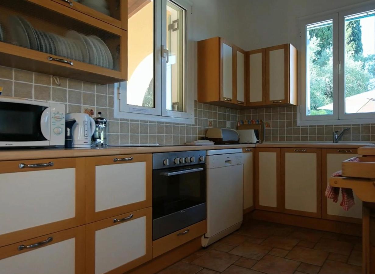 Gastouri Villa Pascalia With Heated Pool In October And Views 아킬레이온 외부 사진