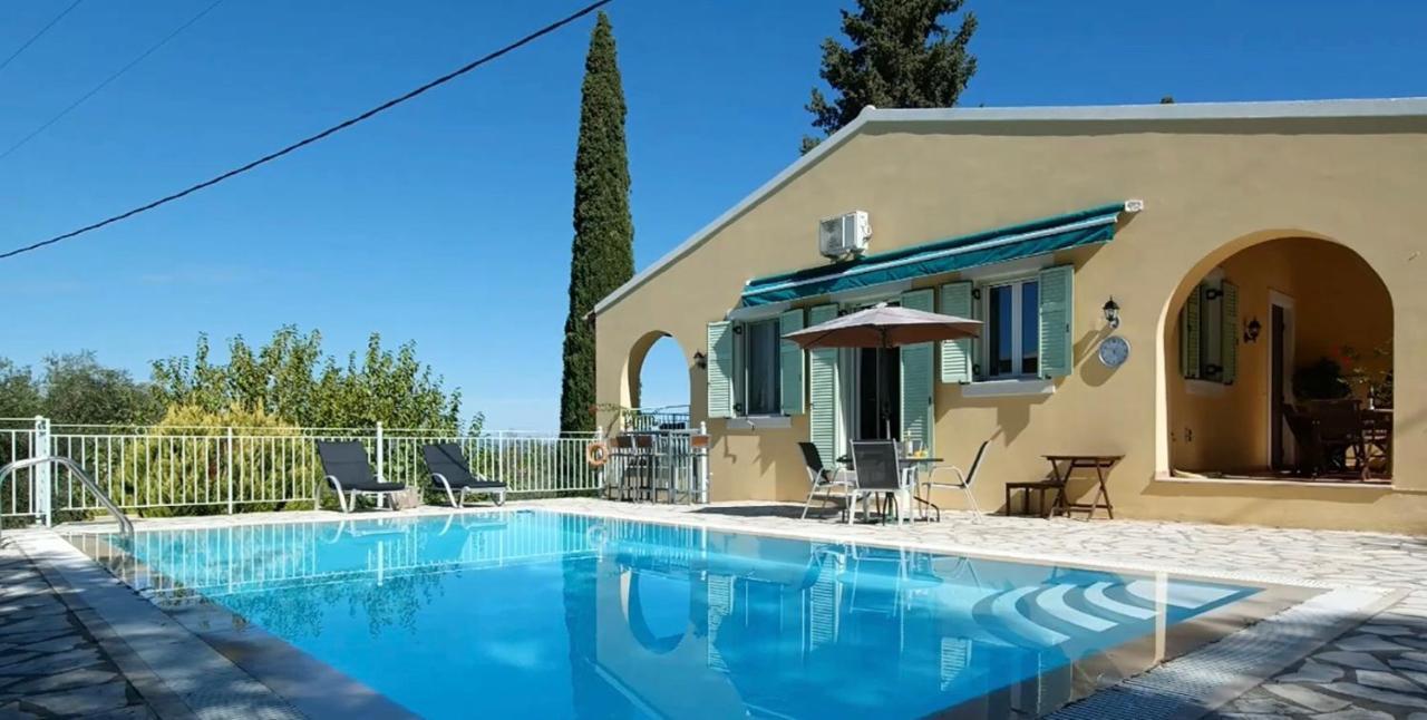 Gastouri Villa Pascalia With Heated Pool In October And Views 아킬레이온 외부 사진