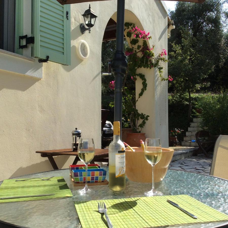 Gastouri Villa Pascalia With Heated Pool In October And Views 아킬레이온 외부 사진