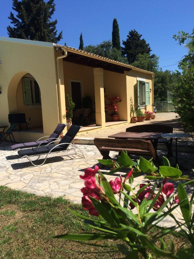 Gastouri Villa Pascalia With Heated Pool In October And Views 아킬레이온 외부 사진